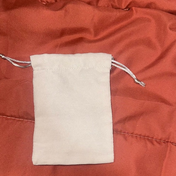 brand new elisa kendra scott necklace!! - Picture 5 of 5